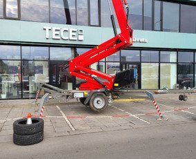 Langų valymas su keltuvu